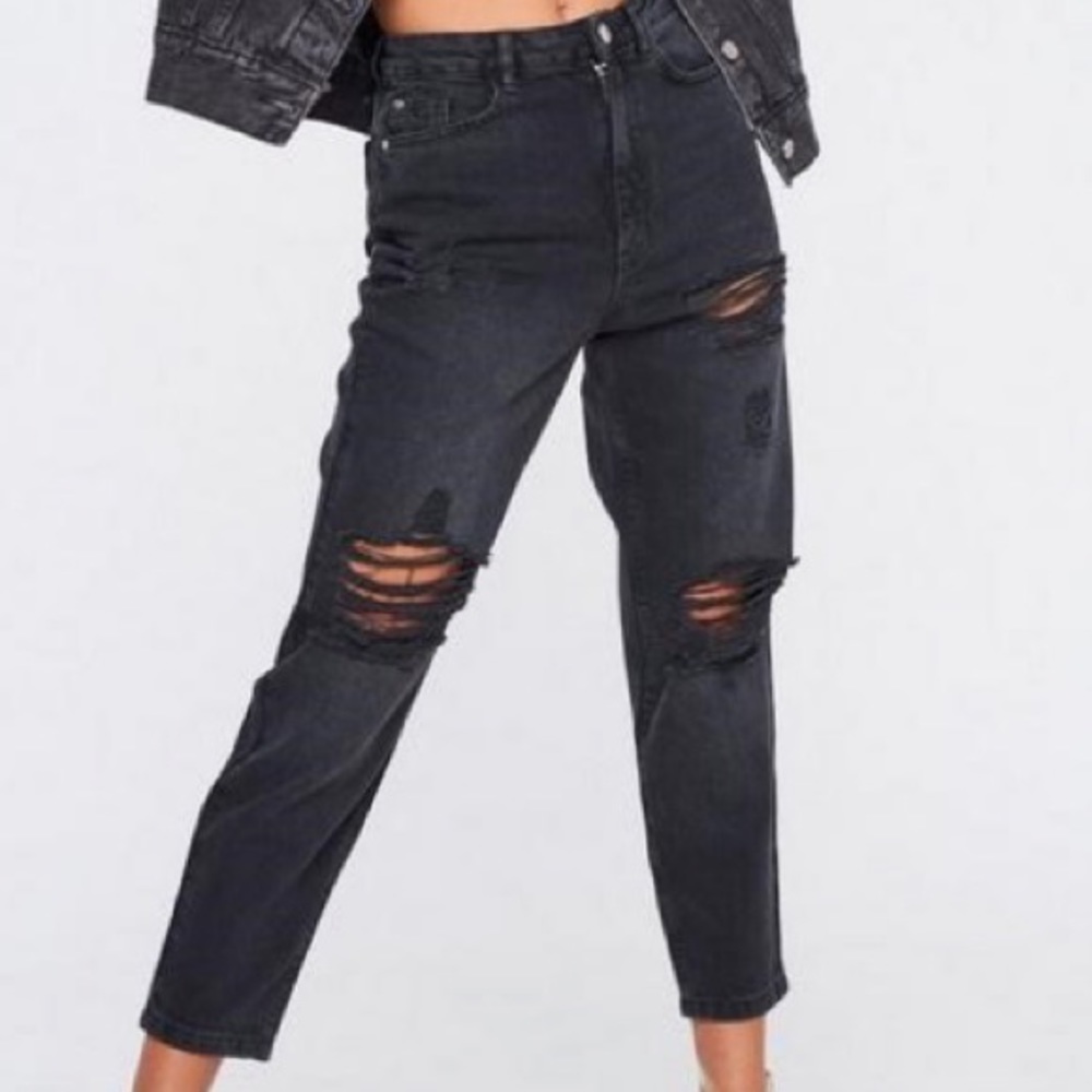 Petit black ripped mom jeans